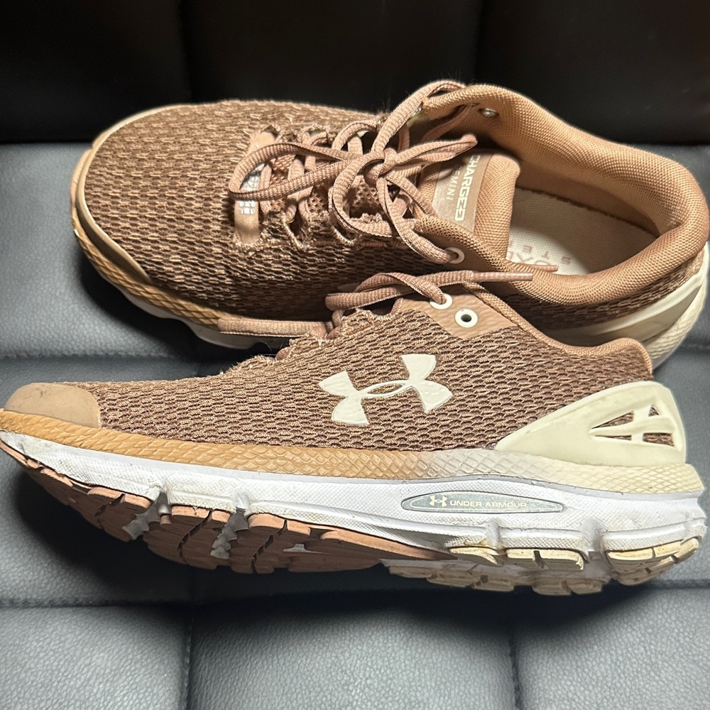 Under Armour Tan and Cream Running Shoes